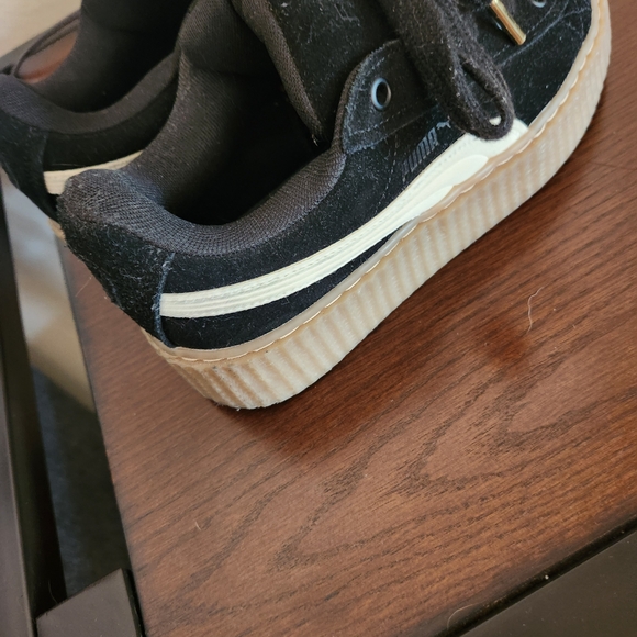 Puma x Fenty Black Suede Sneakers with White Stripe Size 7 Womens πHP X2 π - Picture 6 of 10